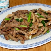 Mushroom Scallion Beef - 香菇炒青葱牛肉